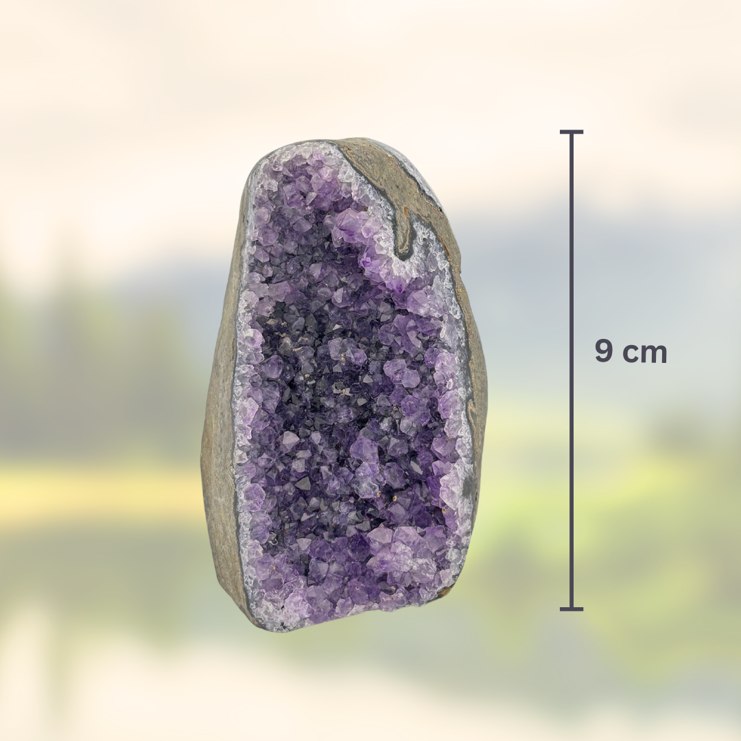 Amethyst‑Stein mit poliertem Rand - Größe XS