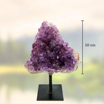 Amethyst‑Stein auf Ständer - Größe L