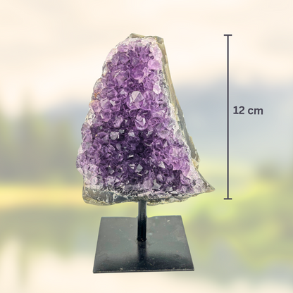 Amethyst‑Stein auf Ständer - Größe L