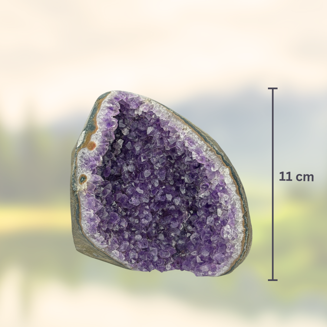 Amethyst‑Stein mit poliertem Rand - Größe M