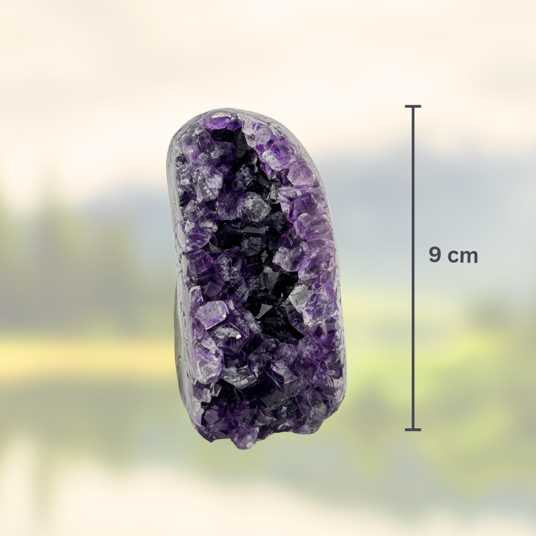 Amethyst‑Stein mit poliertem Rand - Größe XS