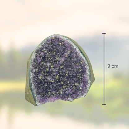 Amethyst‑Stein mit poliertem Rand - Größe S