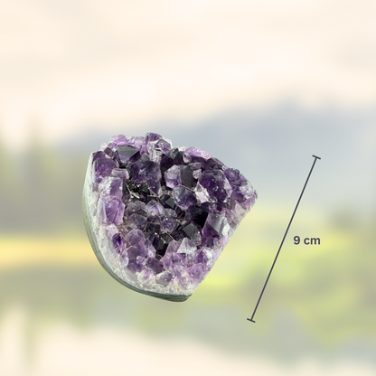 Amethyst‑Stein mit poliertem Rand - Größe XS